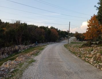 ANTALYA DEMRE DAVAZLAR’DA SATILIK YATIRIMLIK TARLA